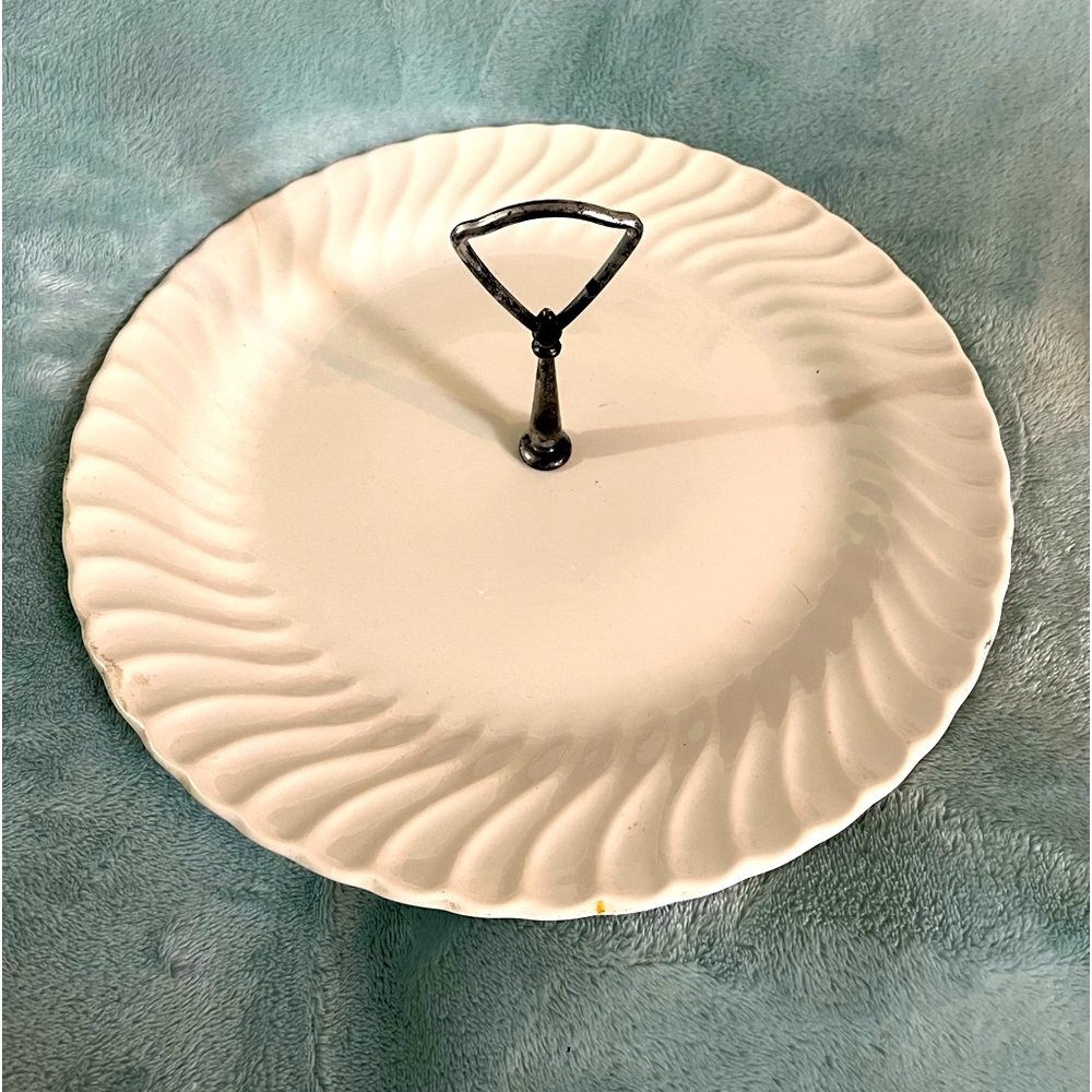 Sheffield Bone White, center handle is silver and can be removed to wash